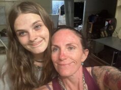 Mãe enlutada da trágica adolescente Pheobe Bishop chocada com a foto de glamour racial – enquanto ela critica o tribunal por mantê-la no escuro sobre o caso de assassinato de sua filha morta