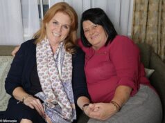 A notável amizade de 18 anos de Sarah Ferguson com uma mãe desempregada do Hull Council acabou – como ela diz: ‘Não posso acreditar que deixei um simpatizante pedófilo entrar em minha casa’