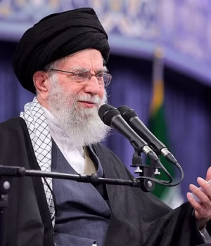 106760943-15604143-Iran_s_Supreme_Leader_Ayatollah_Ali_Khamenei_speaks_during_a_mee-a-42_17723963967.avif