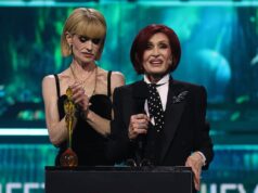 Sharon e Kelly Osbourne fizeram discursos sinceros em homenagem a Ozzy, enquanto Dolly Parton e Robbie Williams prestaram uma ‘homenagem adequada’ ao falecido roqueiro quando ele foi presenteado com o Lifetime Achievement Award no BRITs