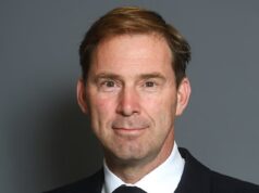 Trump abriu a caixa de Pandora, mas agora é a nossa oportunidade de moldar o futuro do Irão, escreve o antigo secretário do Médio Oriente, Tobias Ellwood.