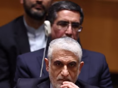 O Irã diz que tem ‘uma palavra’ para os EUA em meio ao tenso impasse entre os delegados na reunião de emergência do Conselho de Segurança da ONU