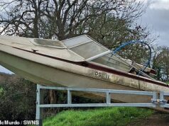 Indignação com os basculantes que abandonaram lanchas inteiras em um belo local rural a mais de 80 quilômetros do mar