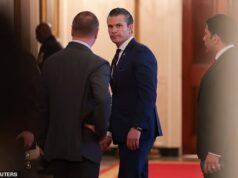 Base naval em ‘bloqueio’ na chegada por barcos intrusos