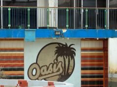 O oásis dentro do resort em ruínas que leva seu nome