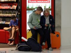 Australianos presos no Oriente Médio correm o risco de multa de US$ 77.700 se violarem regras de guerra pouco conhecidas: ‘Você pode ser preso’