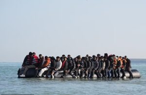 Trabalhistas acusados de ‘suborno’ fracassam em novo esquema de distribuição de £ 40.000 para famílias em busca de asilo