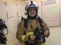 Chefe dos bombeiros ganha pagamento de £ 4.000 após demissão ‘injusta’ por jogar o telefone do YouTuber desativado por cima da cerca