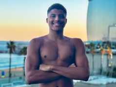 A equipe dos EUA, campeã de pólo aquático, orientou uma estudante negra que a abusou sexualmente e a usou como escrava em uma escola particular repleta de estrelas de Los Angeles, afirma o processo