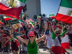 Dentro do enclave liberal de Los Angeles, onde os residentes estão entusiasmados com a guerra de Trump contra o Irão: ‘Façam o trabalho!’