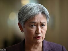 Penny Wong emite alerta aos australianos presos no Oriente Médio enquanto a guerra avança