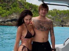 O filho de um rico empresário implora por ajuda em um vídeo de resgate poucos dias depois de sua namorada compartilhar fotos românticas de suas férias em Bali – incluindo uma cabeça decepada e partes do corpo levadas pela água.