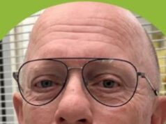 Um clínico geral de Queensland foi preso por apenas quatro meses após agredir sexualmente uma paciente na frente de seu filho