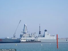 ‘Nelson se transformaria em seu túmulo’: cresce a raiva pela fraca Marinha Real britânica após décadas de cortes, navios defeituosos e escassez de marinheiros