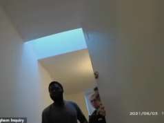 ‘Você se saiu bem, certo?’: Momento emocionante O assassino de Nottingham parabenizou a polícia por pegá-lo depois que ele foi flagrado em uma filmagem dramática de câmera corporal