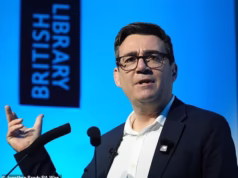 Nova pressão sobre Keir Starmer enquanto o desafiante Andy Burnham sugere que ele ainda quer retornar a Westminster – enquanto o Partido Trabalhista Escocês desfruta de um impulso nas pesquisas depois de se distanciar do impopular primeiro-ministro