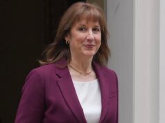 Reeves afirma que estamos todos melhor com 1.000 libras (mas não se você estiver recebendo benefícios).