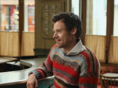 ‘Há uma magia quando você encontra a pessoa certa’: Harry Styles revela seu plano de cinco anos para se casar e começar uma família enquanto três amigos trocam votos – enquanto o romance com Zoe Kravitz vai ganhando força