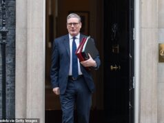 Keir Starmer ‘teria sido expulso do 10º lugar’ se tivesse se juntado aos ataques aéreos de Trump no Irã – Ed Miliband ‘lidera a resistência do gabinete’