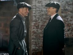BRIAN VINER AVALIAÇÕES Peaky Blinders O Homem Imortal: Tiro o boné com este filme emocionante e de alta octanagem que tem mais em comum com Barry Keoghan do que com Cillian Murphy.