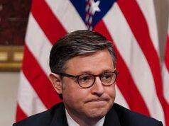 A liderança republicana exige que Tony Gonzales seja retirado da disputa depois de admitir ter um caso com os trabalhadores que morreram no incêndio.