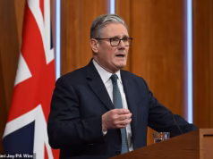 Quentin Letts: Starmer bufou e bufou e ficou confuso sobre as pessoas estarem ‘assustadas’. Não é uma boa palavra para um líder em tempo de guerra…