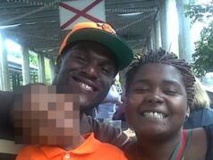 O marido ateou fogo à casa porque não gostava da esposa paraplégica, disseram os denunciantes