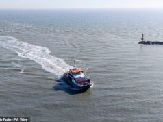 Migrantes iranianos já estão tentando chegar à Grã-Bretanha para escapar dos combates na costa do Canal da Mancha – e alertaram que “mais estão a caminho”