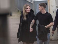 Mulher que foge da colisão que matou irmão e irmã em uma e-scooter admite não ter parado no acidente