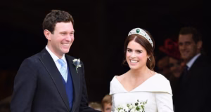 Estão a ser levantadas questões sobre quem financiou o estilo de vida luxuoso das irmãs York, como um contrabandista de armas líbio foi convidado para o casamento de Eugenie, enquanto a noiva Beatrice recebeu “£750.000 como presente” de um magnata turco.