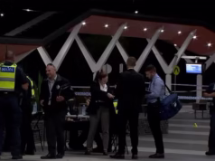 O último ato de altruísmo do Bom Samaritano antes de ser morto a facadas em uma estação de trem em Meranda, Melbourne