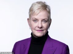 A viúva do senador John McCain revela que ficou presa em Dubai em meio à guerra com o Irã, enquanto os americanos no exterior protestavam contra o ‘abandono’