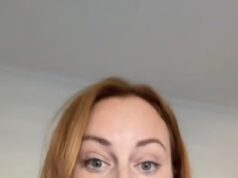 Kacie estava fazendo compras no Kmart… um cliente fez uma pergunta desagradável de cinco palavras e agora a polícia está envolvida