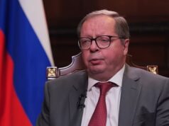 ‘É claro que apoiamos o Irã’: homem de Putin em Londres diz que tecnologia russa ‘encontrada em drones que atingiram a base da RAF em Chipre’ depois que Moscou ‘não é neutra’ na guerra com os EUA