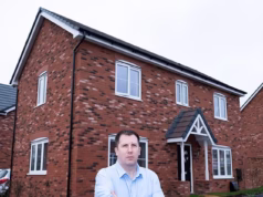 O que você precisa saber antes de comprar uma casa nova: Achei que tinha feito um bom negócio – mas agora descobri essa armadilha oculta da hipoteca. Estou chocado que os desenvolvedores possam fazer isso. não me entenda mal