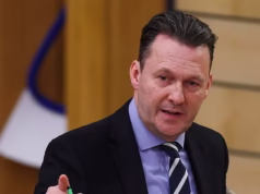 Projeto de lei do direito de morrer está no fio da navalha, já que o líder conservador diz que rejeitará o suicídio assistido… outros virão