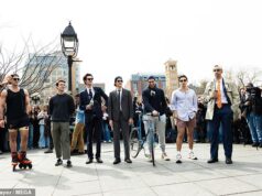 Os nova-iorquinos competem para se parecerem com JFK Jr… mas todos dizem a mesma coisa