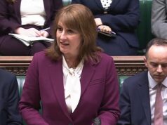 Rachel Reeves alertou que o conflito liderado pelos EUA sobre a guerra do Irão poderia atingir os bolsos das pessoas com “pressão sobre a inflação” em meio a receios de que isso levaria os preços dos combustíveis a níveis recordes.