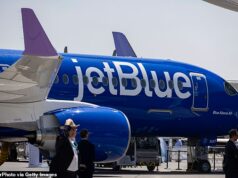 Paradas terrestres foram emitidas para todos os voos da JetBlue nos EUA, enquanto a companhia aérea trabalha para evitar o caos nos aeroportos.
