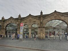 Adolescente de 17 anos ‘estuprado’ no banheiro da estação de trem em plena luz do dia – enquanto a polícia prende um homem de 50 anos