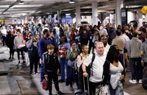 O aeroporto de Houston facilita o tempo de espera depois que a paralisação do governo gera linhas de segurança infernais da TSA