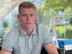 Menino considerado ‘o garoto mais travesso da Grã-Bretanha’ ganha £ 360.000 por ano administrando uma escola particular de desenvolvimento na Tailândia