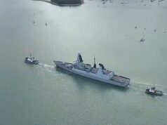 HMS Dragon finalmente partiu de Portsmouth para defender Chipre