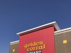 Cliente do Golden Corral saiu com ‘ferimentos irreparáveis’ depois que um funcionário do Dine-and-Dash supostamente o esfaqueou com um garfo, diz o processo