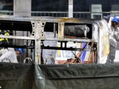 Várias pessoas morreram depois que os serviços de emergência correram para o local depois que um ônibus pegou fogo em uma cidade suíça.