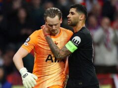 Igor Tudor ultrapassa Antonin Kinski após uma exibição de pesadelo de Joe Hart – enquanto David De Gea apoia o goleiro do Tottenham após ser expulso aos 17 minutos