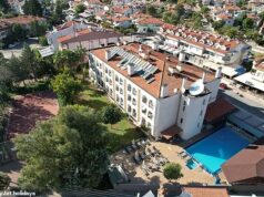 As companhias aéreas estão oferecendo voos de £ 15 e pacotes de férias de £ 200 para a Turquia para atrair turistas em meio ao conflito em curso no Oriente Médio – enquanto especialistas alertam que os preços aumentarão nas próximas semanas.