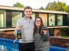 A maldição de Omaze ataca novamente: o vencedor mais jovem vende a casa dos sonhos de cinco quartos por quase £ 1 milhão a menos do que o preço anunciado de £ 3 milhões