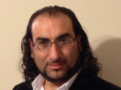 Mulher de Chicago indignada após descobrir que o marido tinha concubina na Palestina e construiu uma mansão de luxo para ela