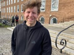 Josh Widdicombe juntou-se à campanha do conselho para impedir que os lotes de Exeter sejam convertidos em habitações.